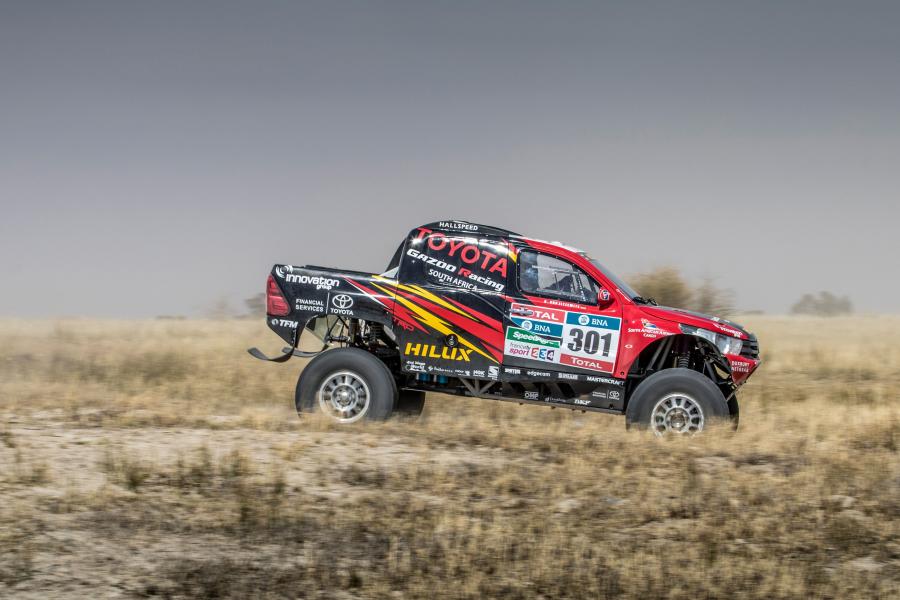  Toyota Hilux Evo Rally Dakar 2017 года  (фото 14 из 23)